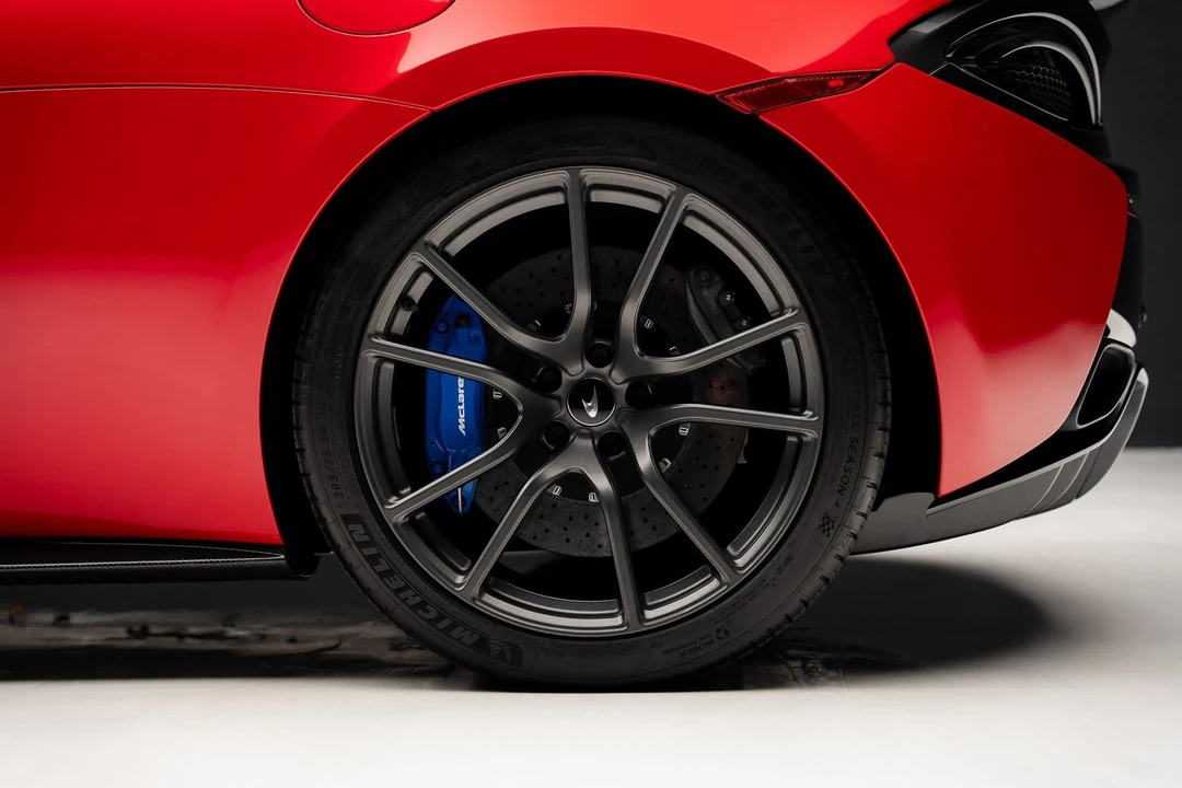 2019 McLaren 570 - Image 17 of 21