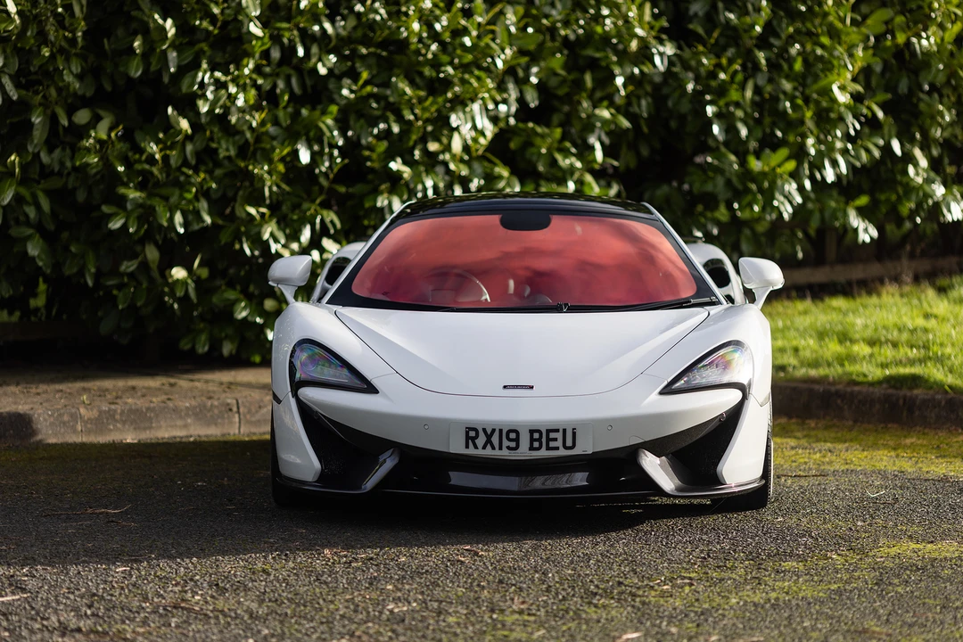 2019 McLaren 570GT - Image 3 of 31