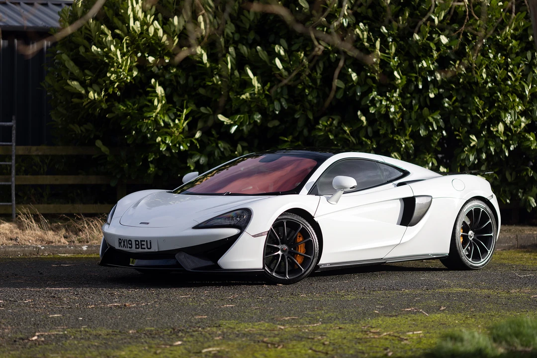 2019 McLaren 570GT - Image 4 of 31