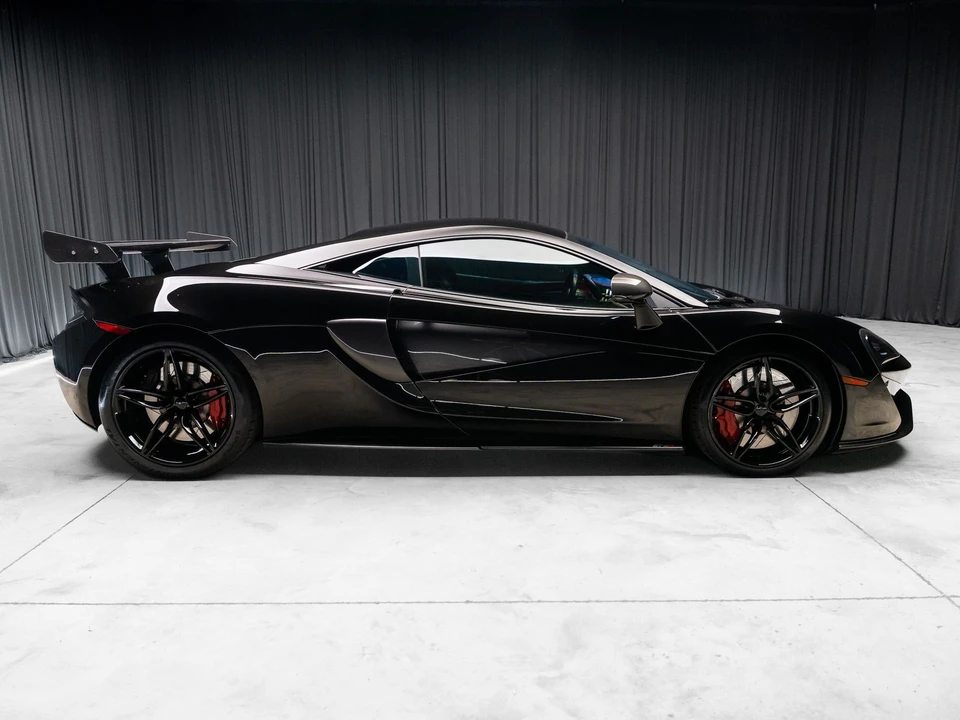 2019 McLaren 570S - Image 16 of 31