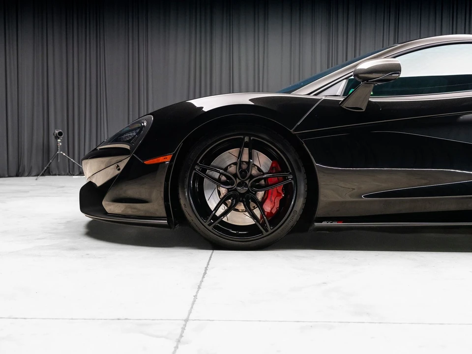2019 McLaren 570S - Image 26 of 31