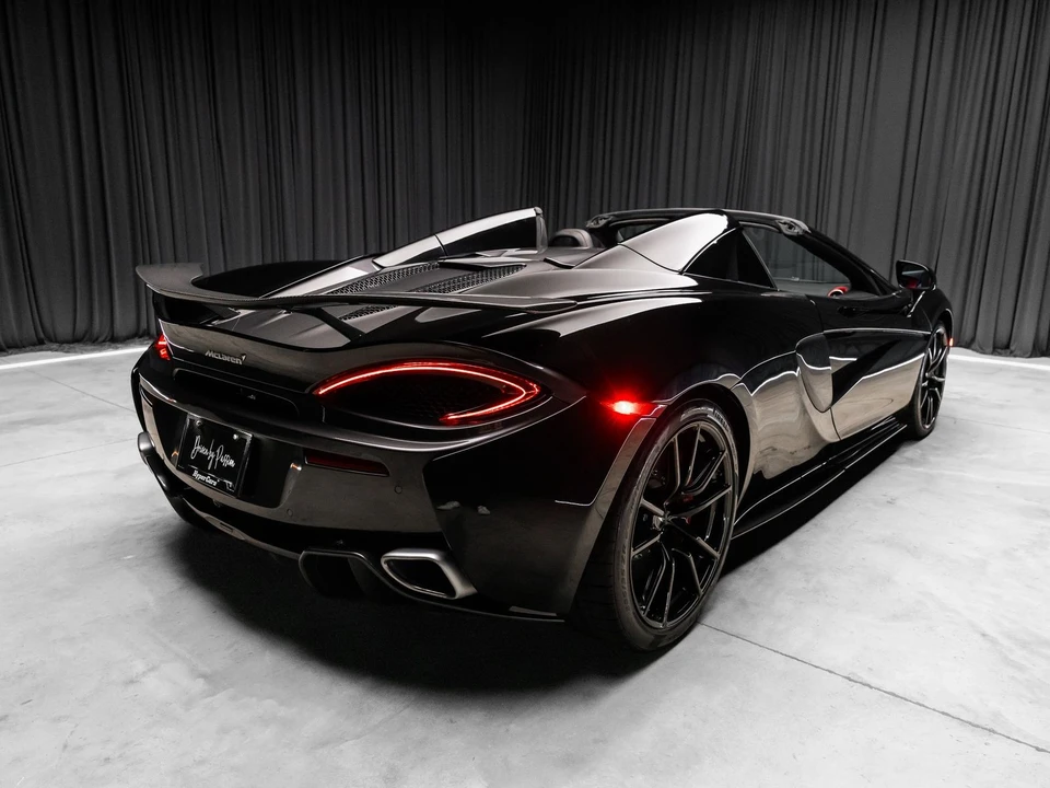 2019 McLaren 570S - Image 13 of 31