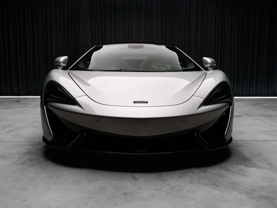 2019 McLaren 570S - Image 18 of 31