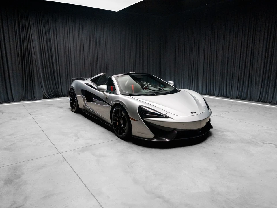 2019 McLaren 570S - Image 2 of 31