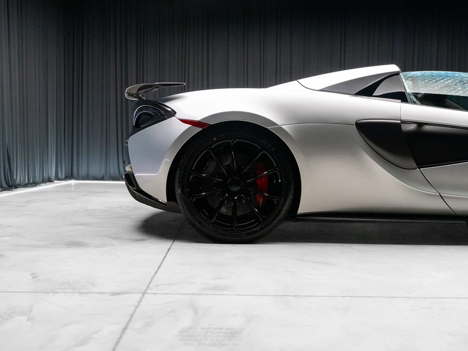 2019 McLaren 570S - Image 27 of 31