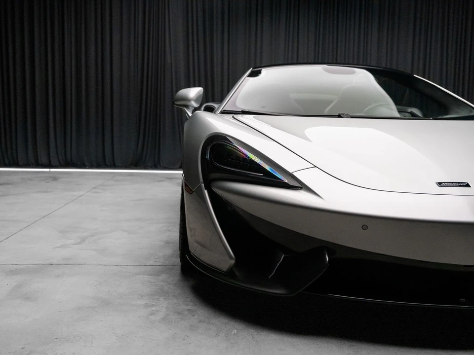 2019 McLaren 570S - Image 17 of 31