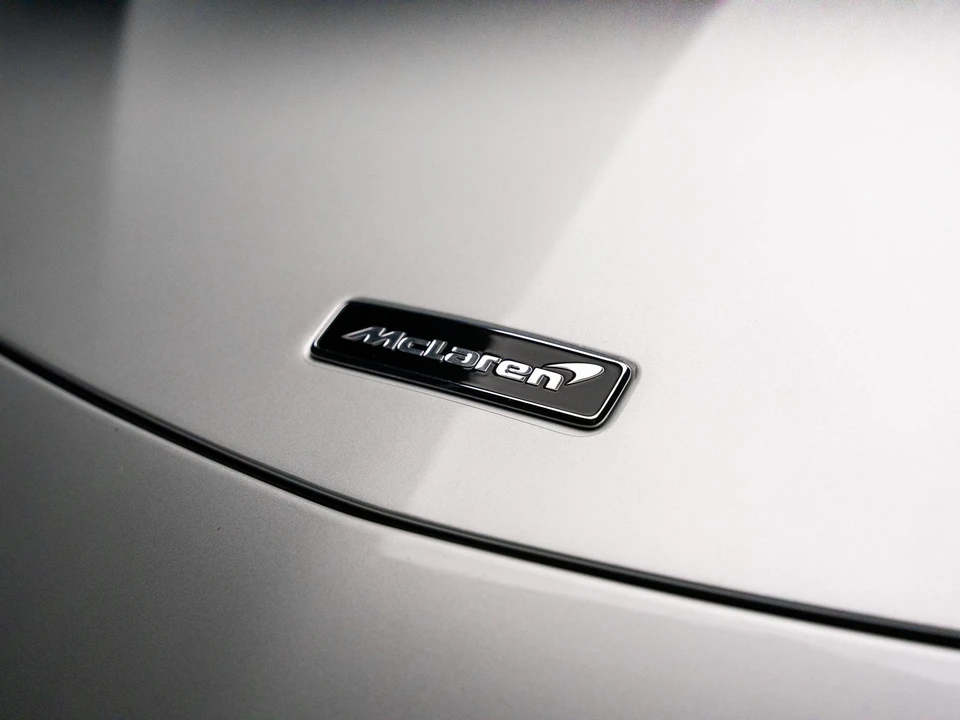 2019 McLaren 570S - Image 22 of 31