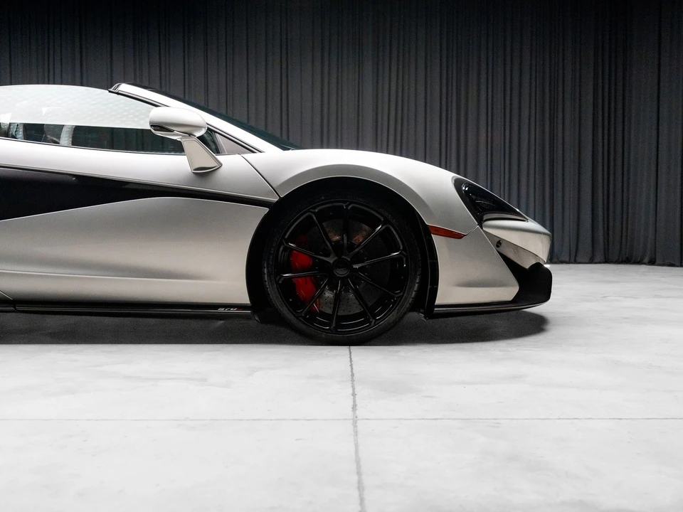 2019 McLaren 570S - Image 25 of 31