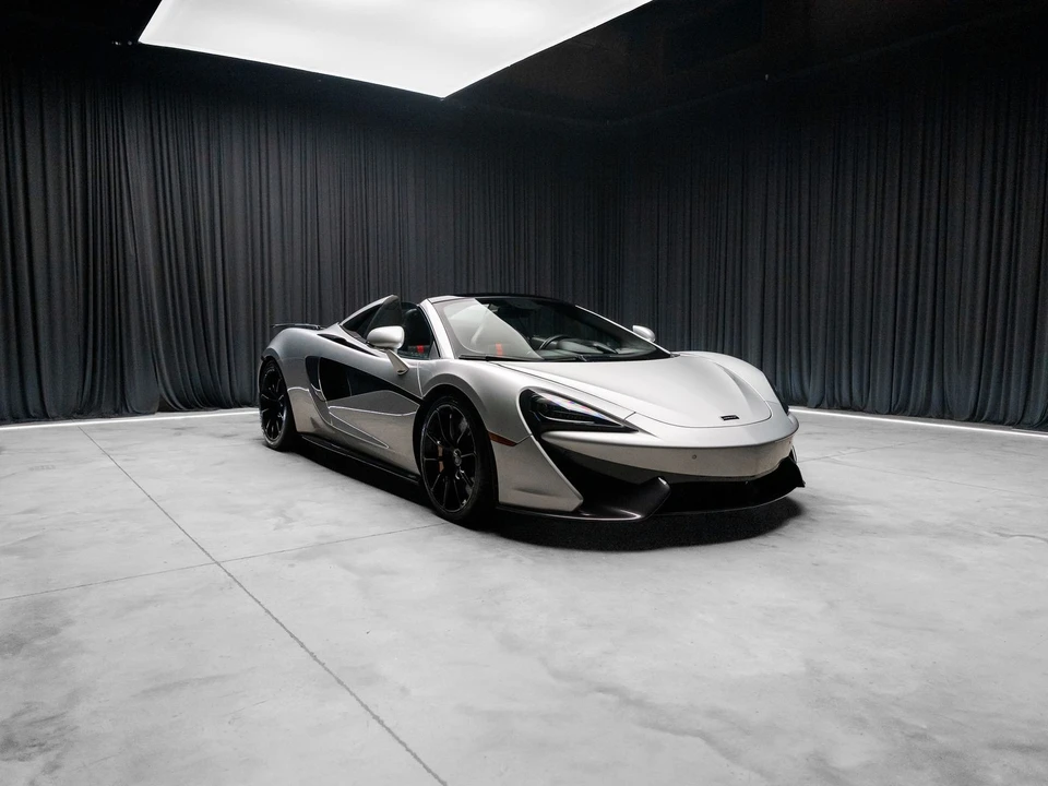 2019 McLaren 570S - Image 14 of 31