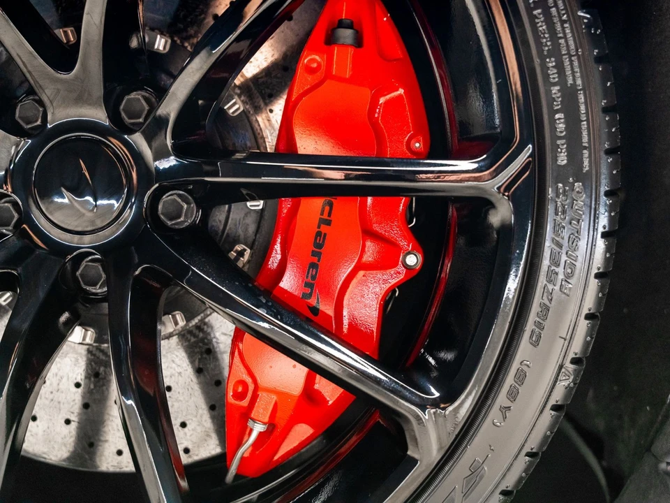 2019 McLaren 570S - Image 24 of 31