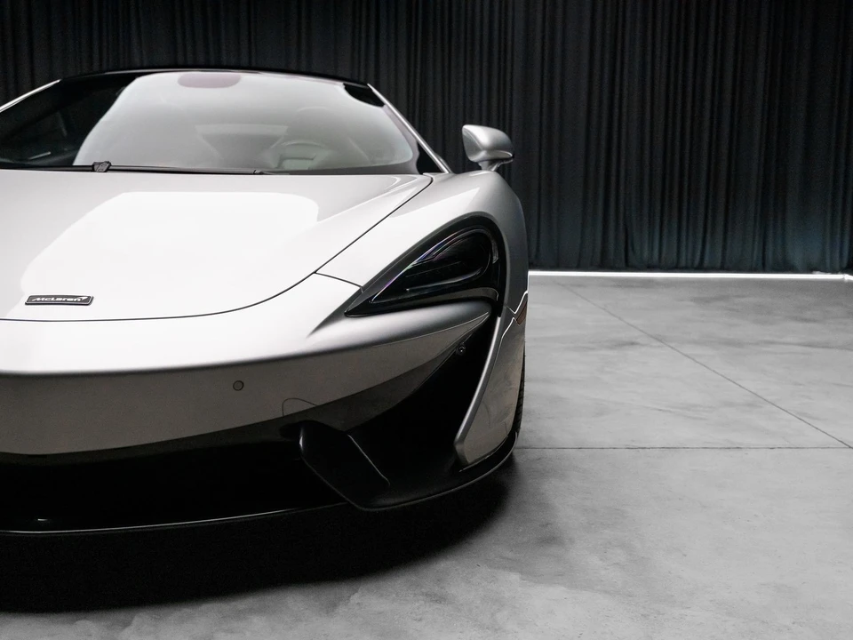 2019 McLaren 570S - Image 19 of 31