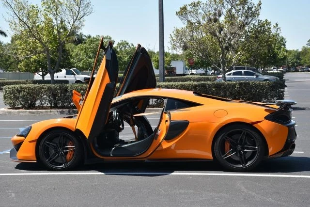 2019 McLaren 570S - Image 17 of 20