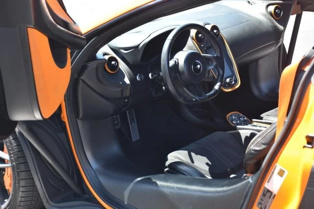 2019 McLaren 570S - Image 13 of 20