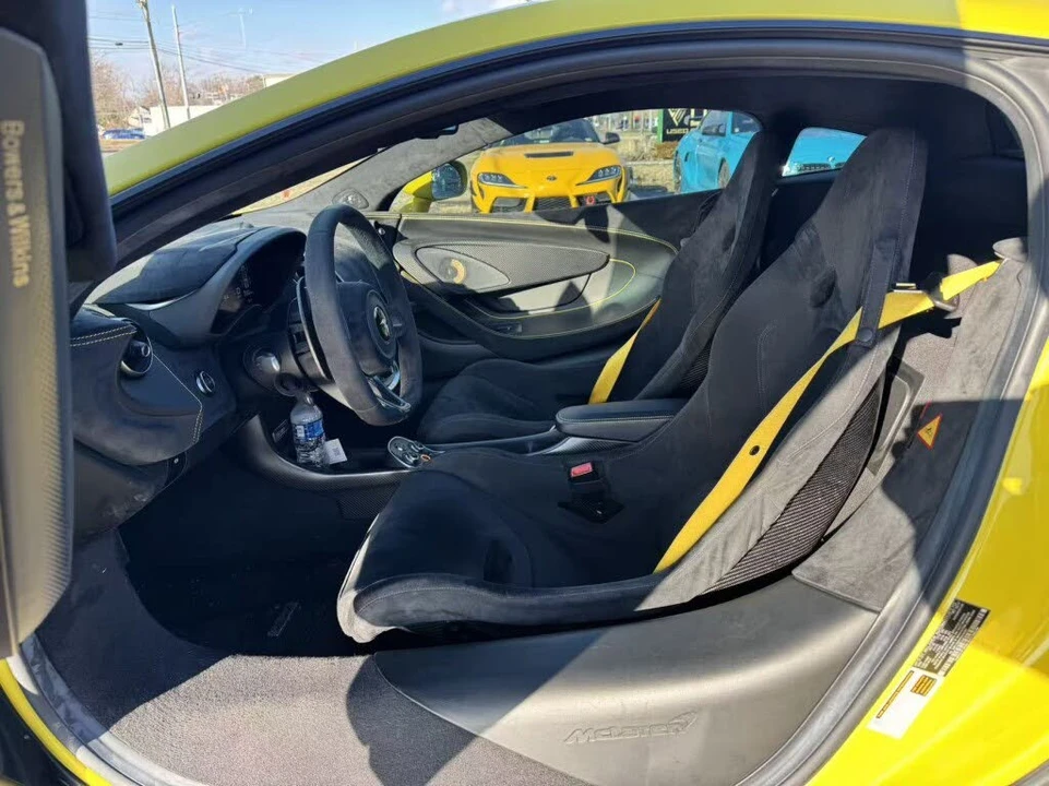 2019 McLaren 570S - Image 10 of 13