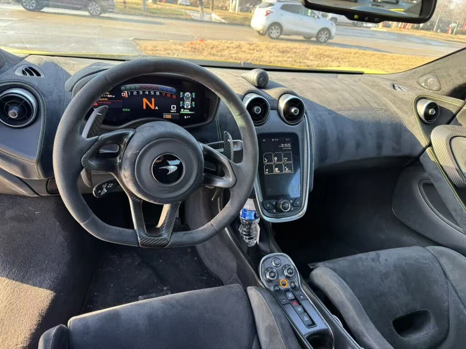 2019 McLaren 570S - Image 12 of 13