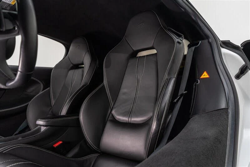 2019 McLaren 570S - Image 23 of 31