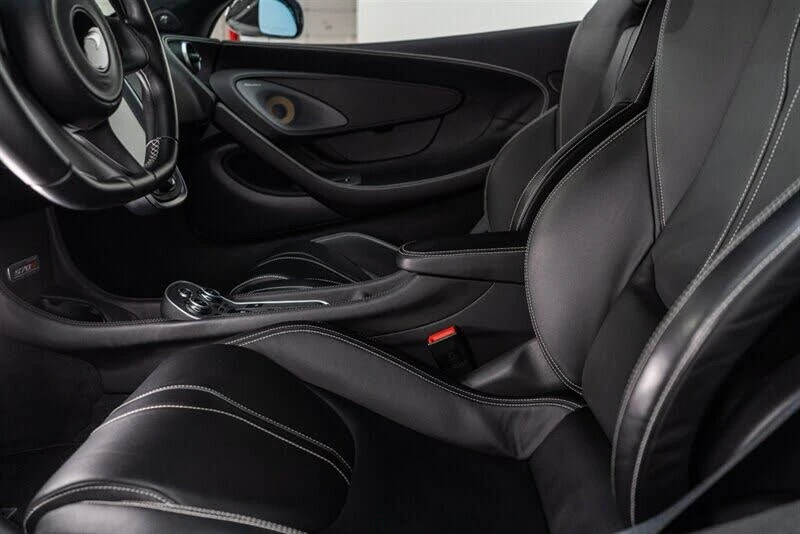 2019 McLaren 570S - Image 29 of 31