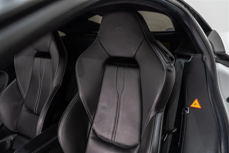 2019 McLaren 570S - Image 24 of 31