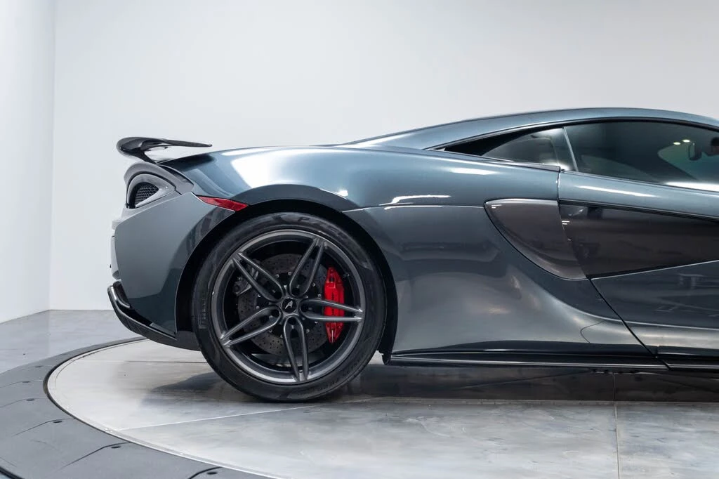 2019 McLaren 570S - Image 24 of 31