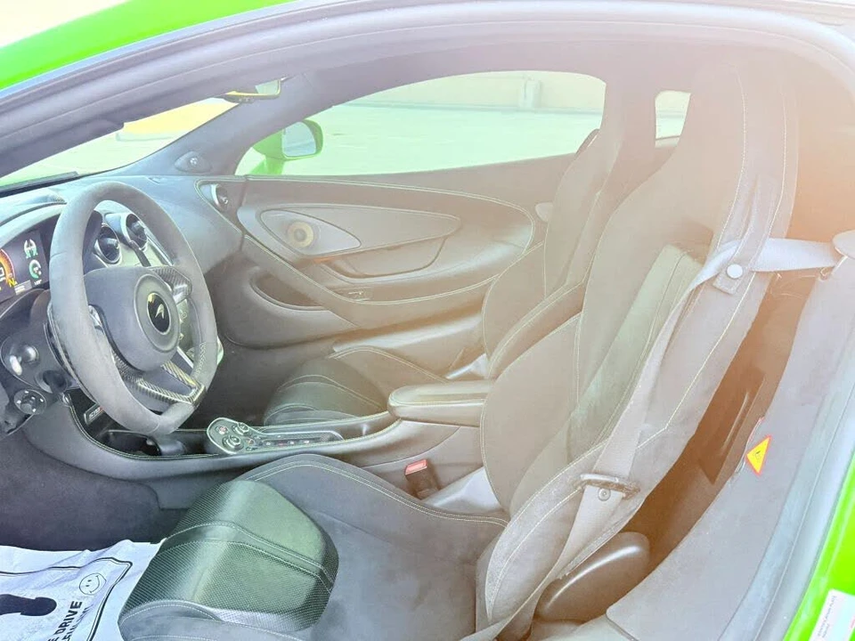 2019 McLaren 570S - Image 26 of 31