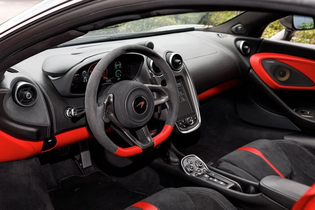 2019 McLaren 570S - Image 25 of 31