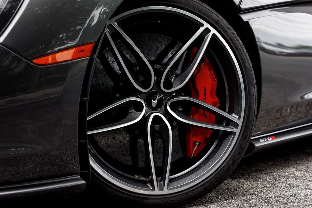 2019 McLaren 570S - Image 9 of 31