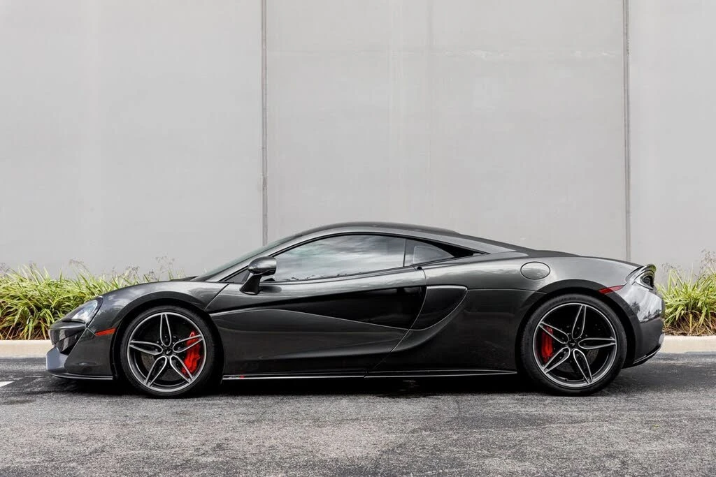 2019 McLaren 570S - Image 2 of 31