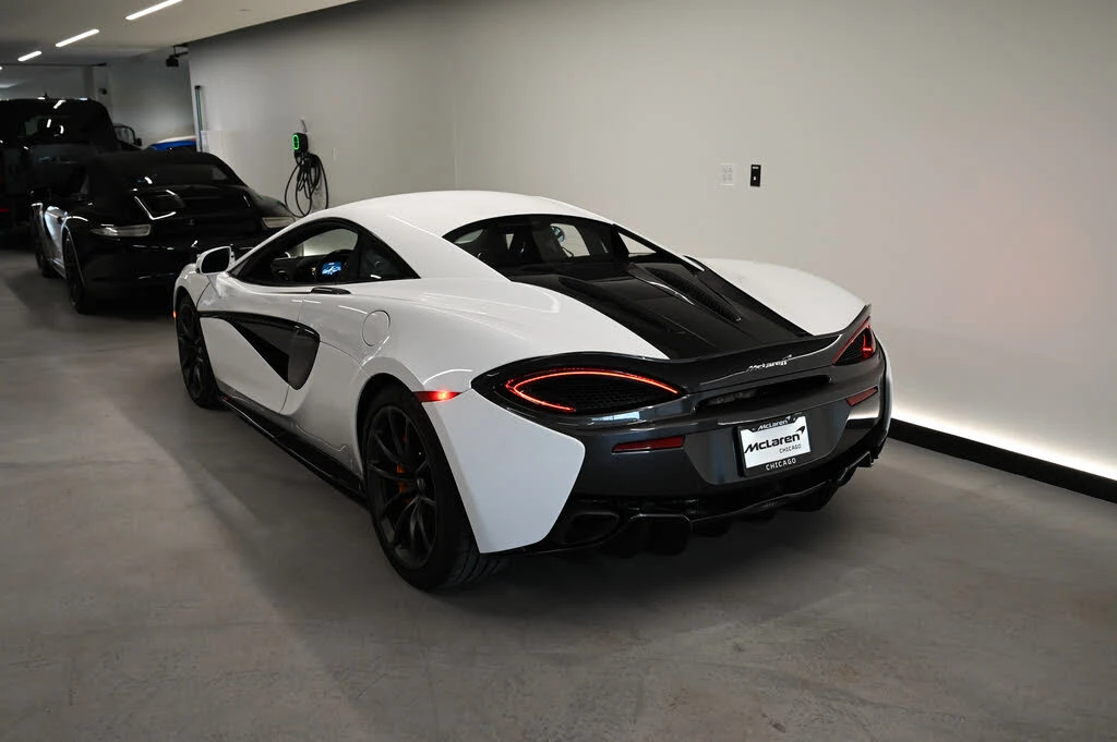 2019 McLaren 570S - Image 9 of 20