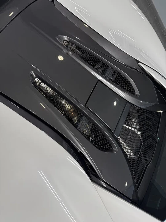 2019 McLaren 570S - Image 17 of 20