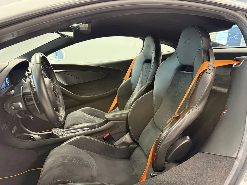 2019 McLaren 570S - Image 13 of 20