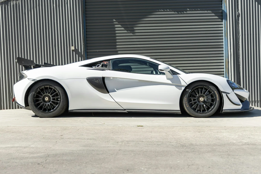 2019 McLaren 570S - Image 4 of 21