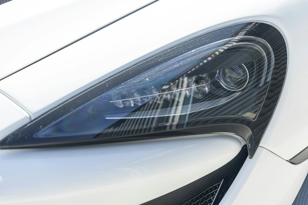2019 McLaren 570S - Image 17 of 21