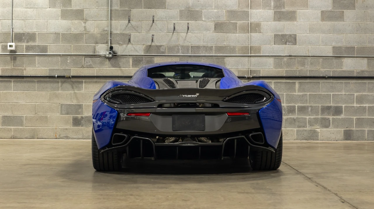 2019 McLaren 570S - Image 8 of 31