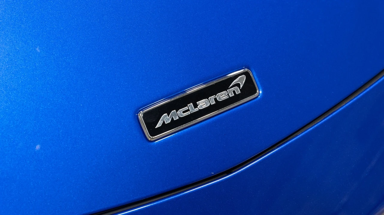 2019 McLaren 570S - Image 13 of 31