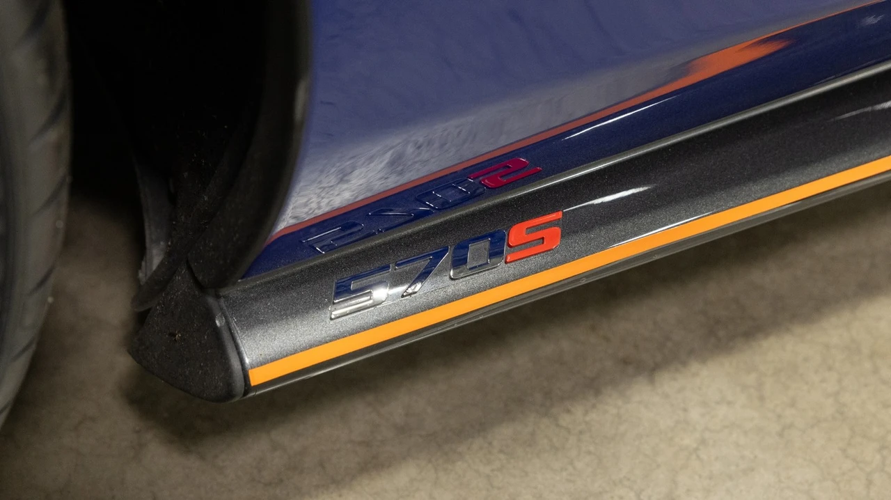 2019 McLaren 570S - Image 14 of 31