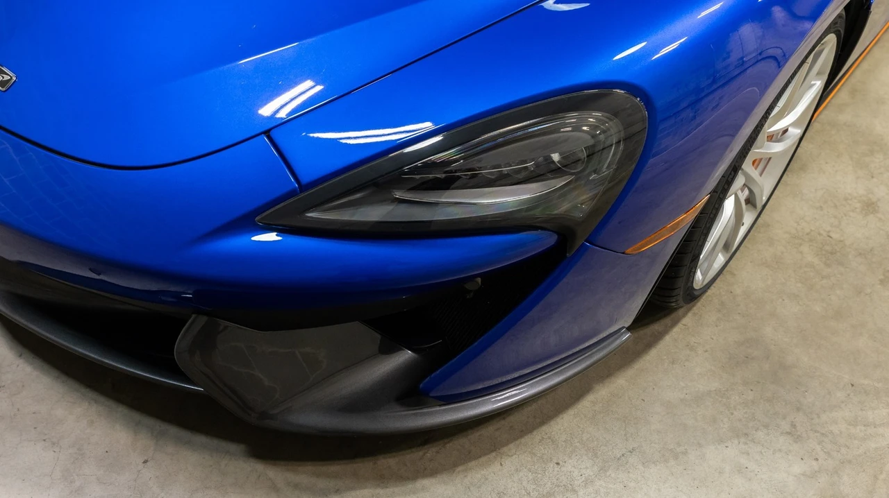 2019 McLaren 570S - Image 25 of 31