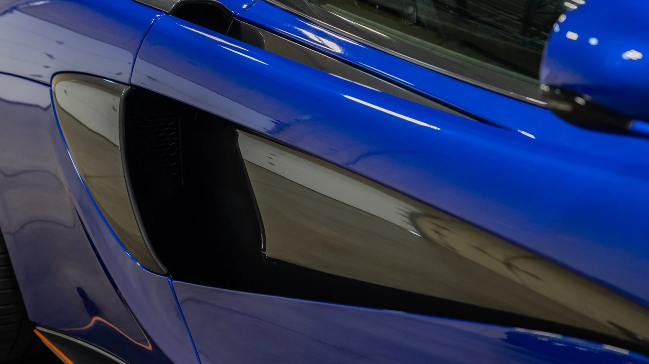 2019 McLaren 570S - Image 20 of 31