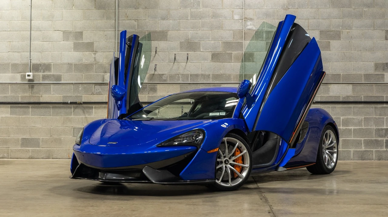 2019 McLaren 570S - Image 4 of 31