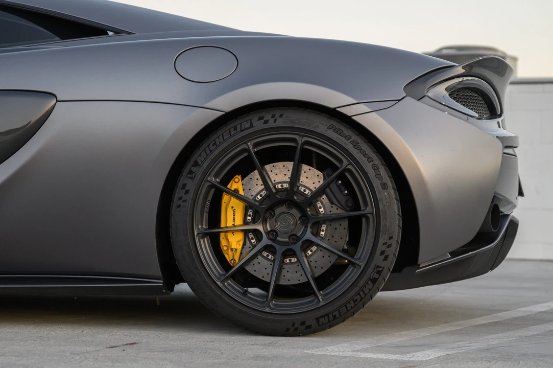 2019 McLaren 570S - Image 5 of 12