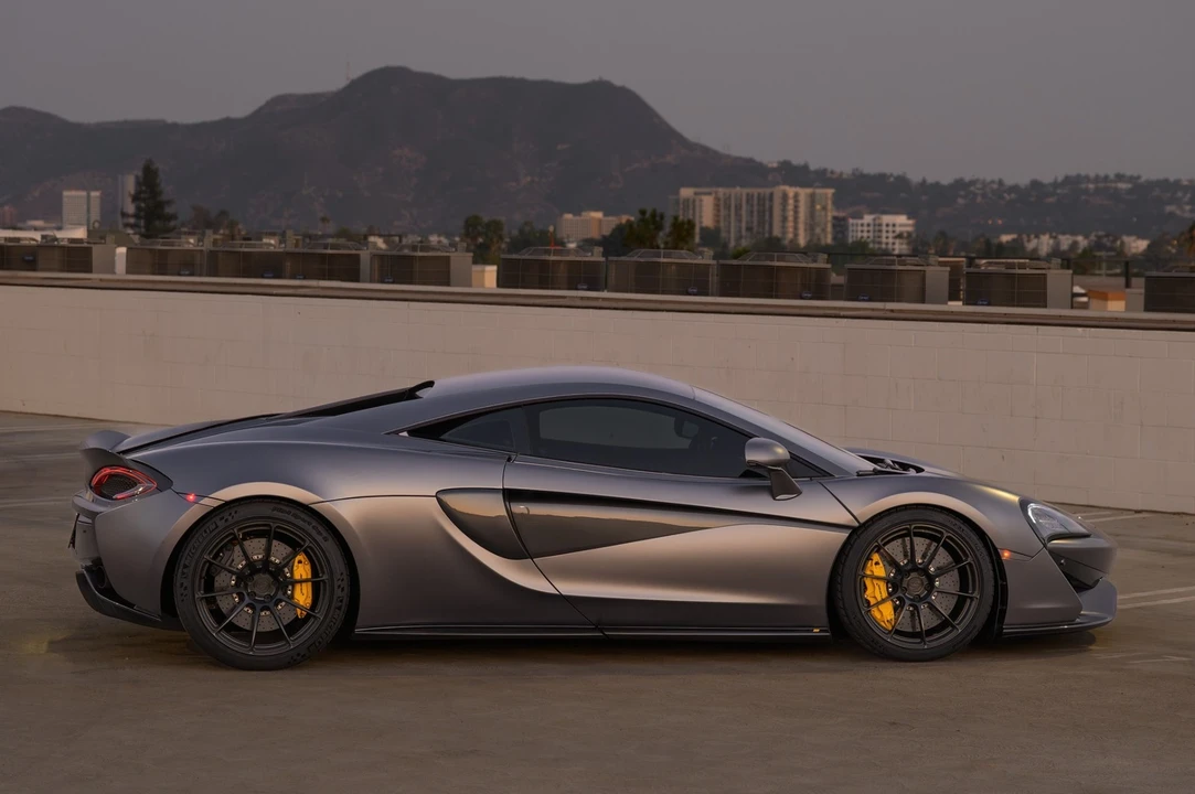 2019 McLaren 570S - Image 8 of 12