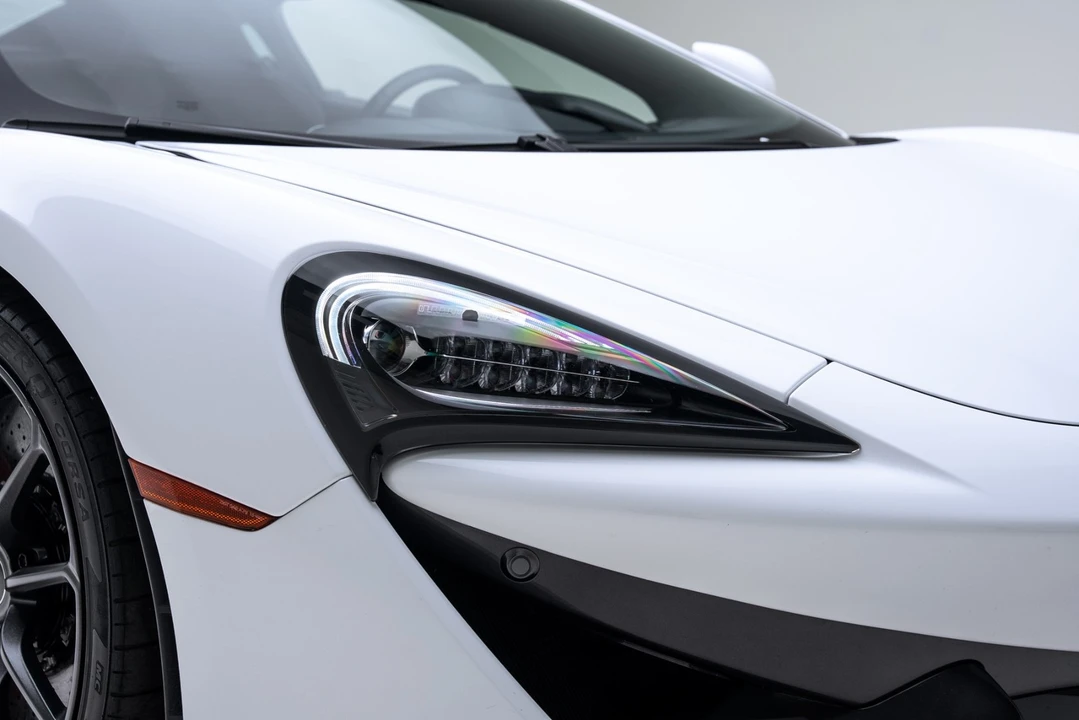 2019 McLaren 570S - Image 15 of 21