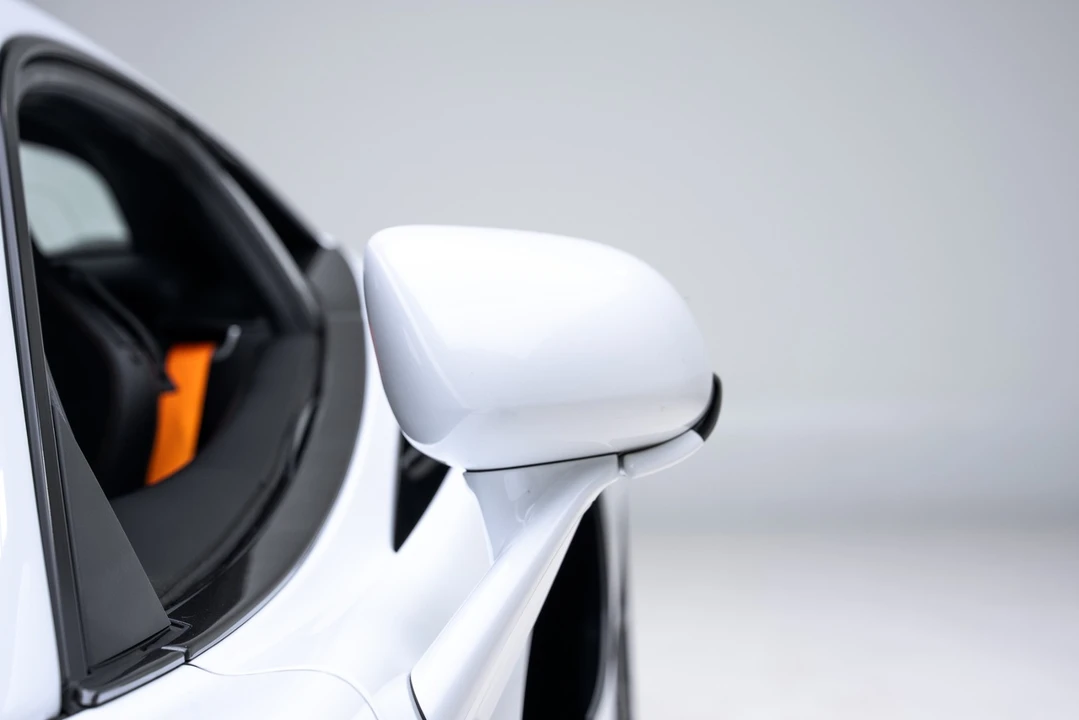 2019 McLaren 570S - Image 18 of 21