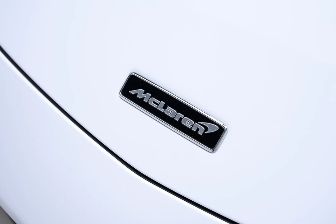 2019 McLaren 570S - Image 17 of 21