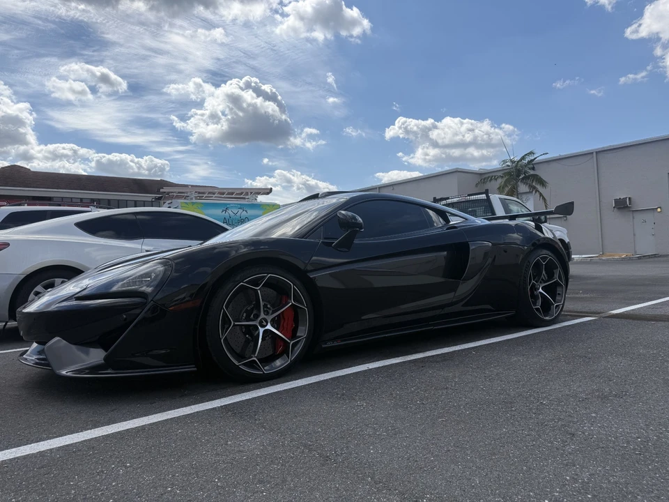 2019 McLaren 570S - Image 2 of 14