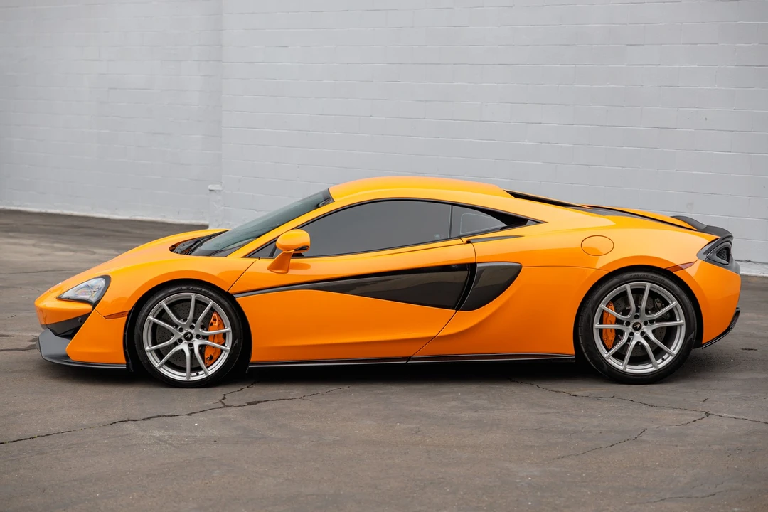 2019 McLaren 570S - Image 3 of 31