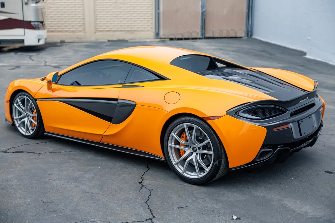 2019 McLaren 570S - Image 4 of 31