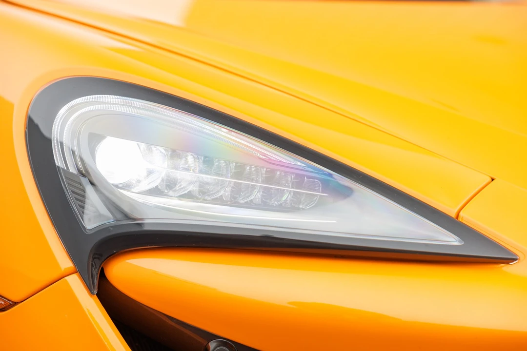 2019 McLaren 570S - Image 29 of 31