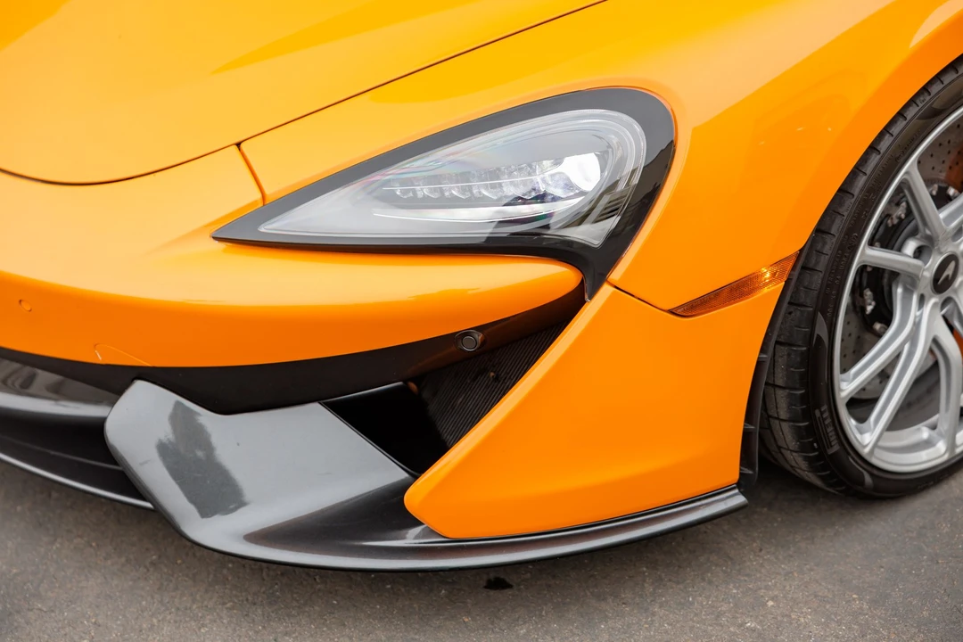 2019 McLaren 570S - Image 14 of 31