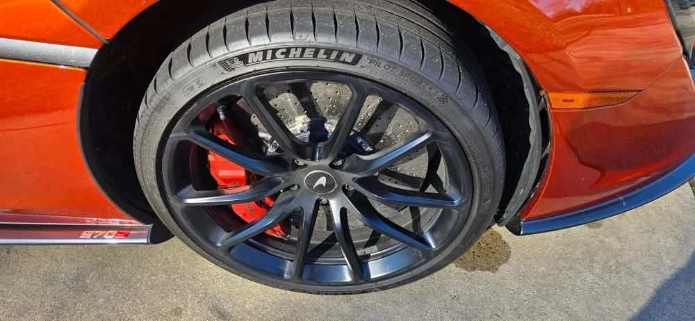2019 McLaren 570S - Image 7 of 18