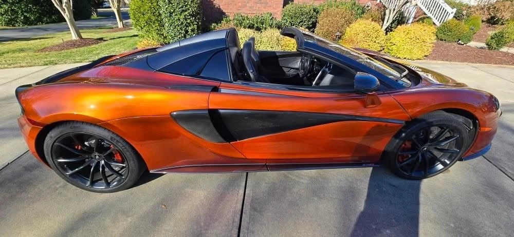 2019 McLaren 570S - Image 13 of 17